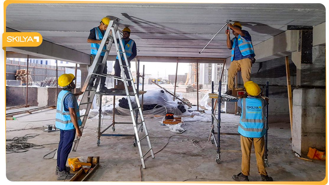 تحديات تنسيق الأعمال الكهربائية والميكانيكية والكهربائية في القطاع الصناعي